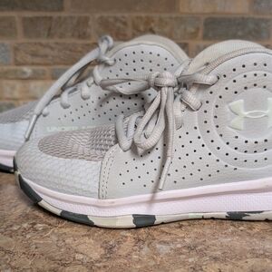 Under Armour Boy's Light Gray Sneakers